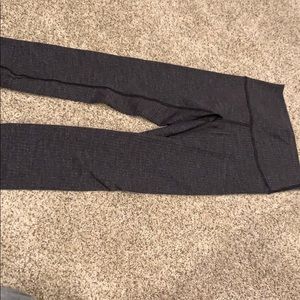 Wunder Under 7/8 rare gray jacquard print!